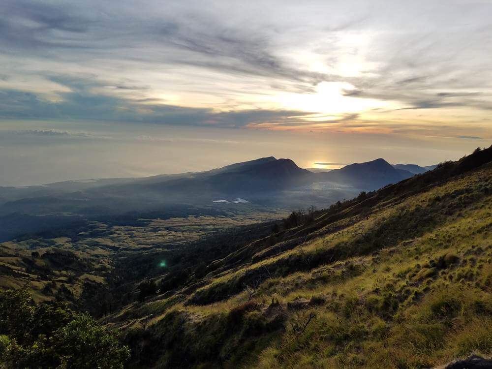 5D-4N Trekking Rinjani Summit and Lake